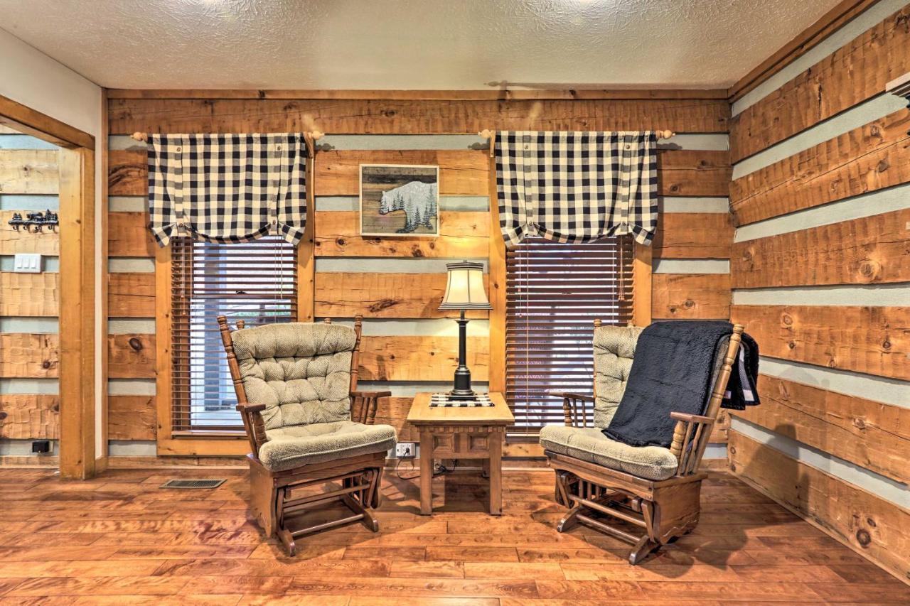 Pigeon Forge Cabin With Hot Tub, 12 Mi To Dollywood! エクステリア 写真