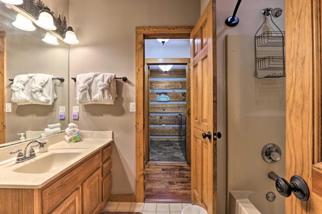 Pigeon Forge Cabin With Hot Tub, 12 Mi To Dollywood! エクステリア 写真