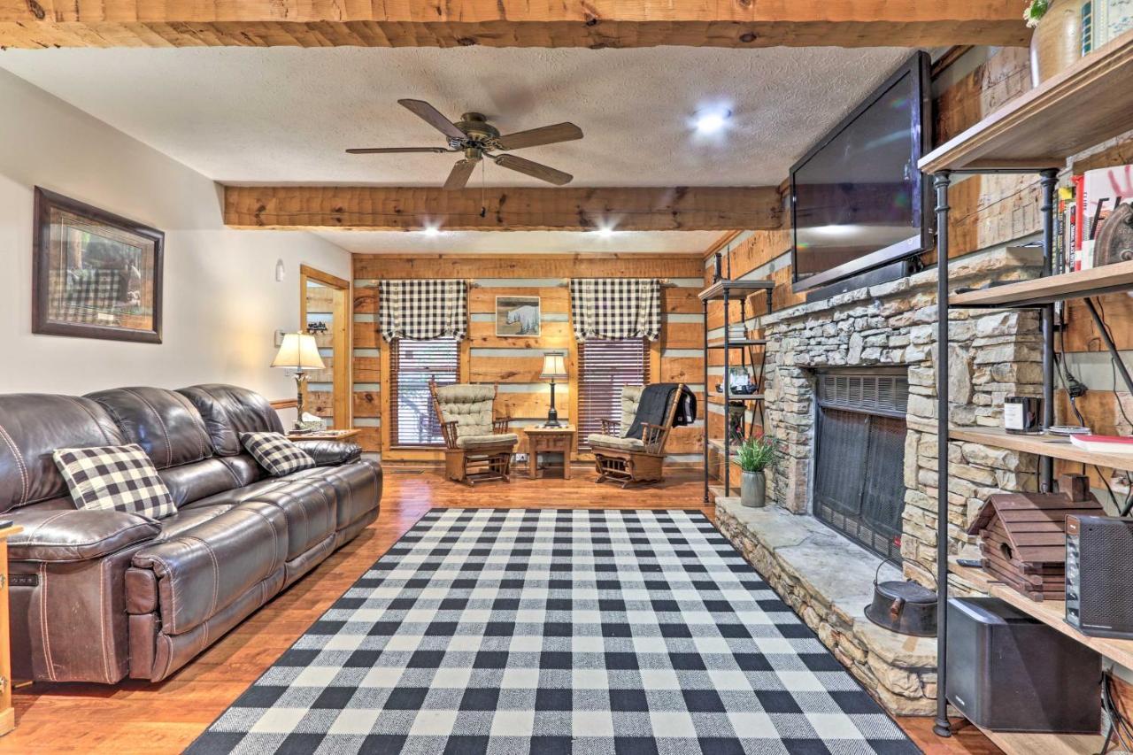 Pigeon Forge Cabin With Hot Tub, 12 Mi To Dollywood! エクステリア 写真