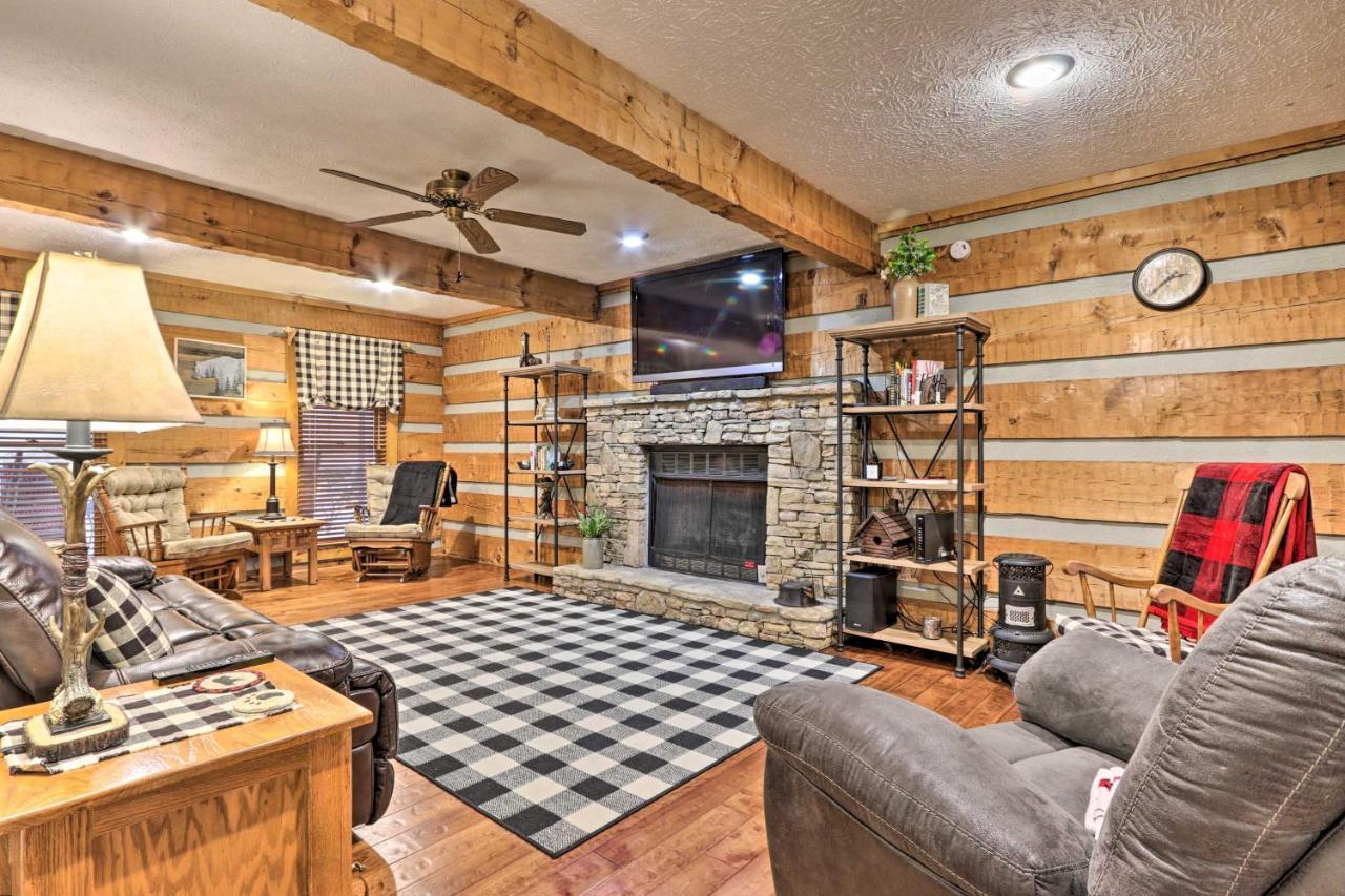 Pigeon Forge Cabin With Hot Tub, 12 Mi To Dollywood! エクステリア 写真