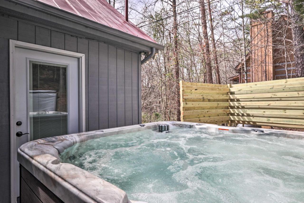 Pigeon Forge Cabin With Hot Tub, 12 Mi To Dollywood!ヴィラ エクステリア 写真